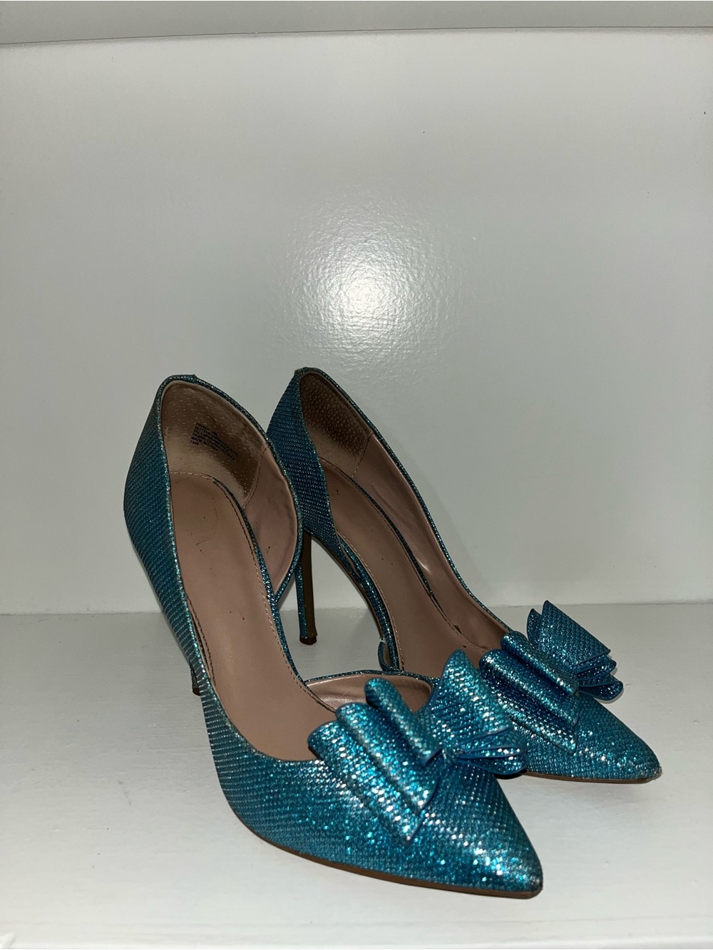 Betsey Johnson Teal / Blue Glitter Pointed-Toe Pumps with Bow Accent